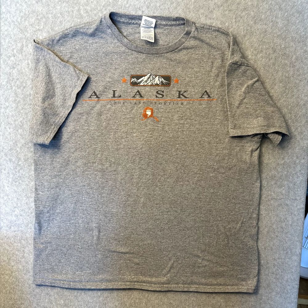 Alaska T-Shirt Tee Gray Short Sleeve The Last Frontier Size L Size Large